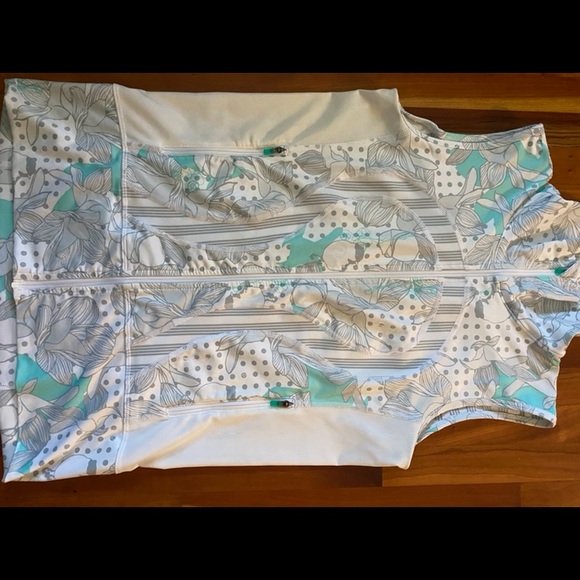 Vintage Lululemon Vest with Side Mesh Panels with Grey/Turquoise Lily Pattern - Picture 10 of 16